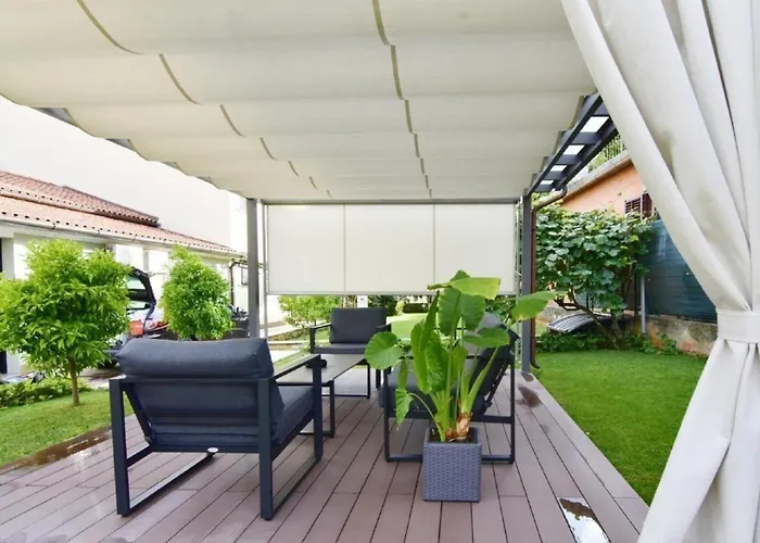 Wohnung In Umag Mit Privatem Grill